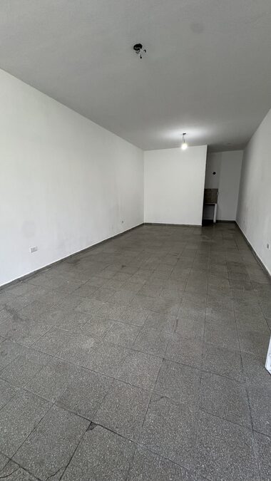 Alquilo local comercial