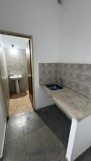 Alquilo local comercial