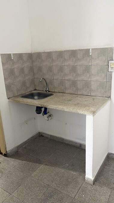 Alquilo local comercial