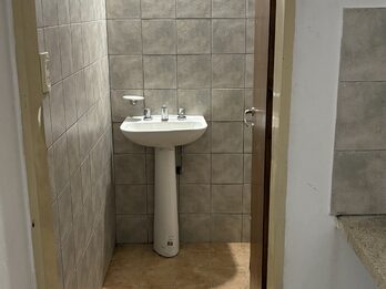 Alquilo local comercial