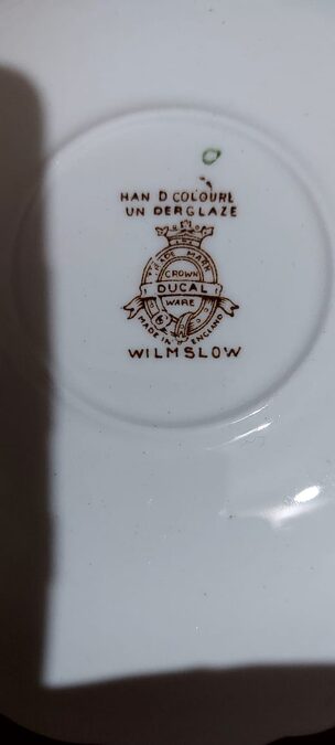 Juego de te loza inglesa "Wilmslow", pintado a mano, 27 piezas, para 12 servicios. Muy bueno