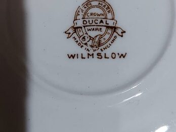Juego de te loza inglesa "Wilmslow", pintado a mano, 27 piezas, para 12 servicios. Muy bueno