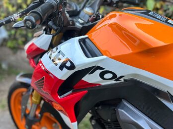 Honda CB 190 Repsol