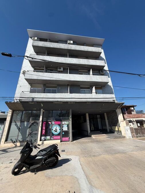 VENDO DEPARTAMENTO RACEDO Y AV. LAS AMERICAS