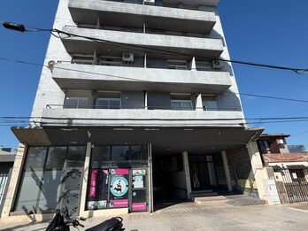VENDO DEPARTAMENTO RACEDO Y AV. LAS AMERICAS