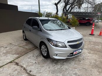 CHEVROLET ONIX JOY 1.4 N LS. Recibo vehículos de menor y mayor valor .