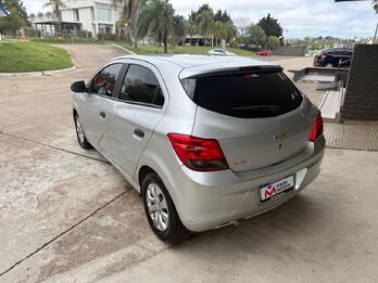 CHEVROLET ONIX JOY 1.4 N LS. Recibo vehículos de menor y mayor valor .