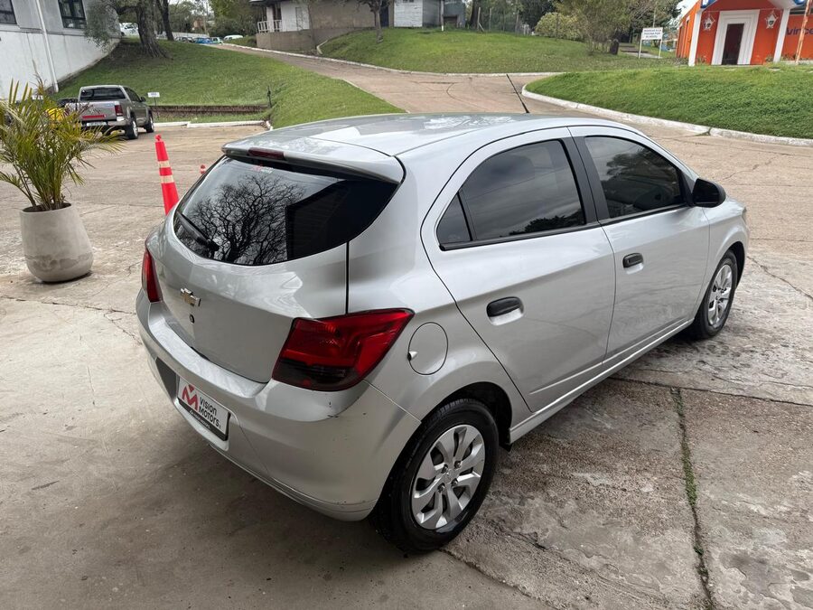 CHEVROLET ONIX JOY 1.4 N LS. Recibo vehículos de menor y mayor valor .