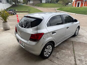 CHEVROLET ONIX JOY 1.4 N LS. Recibo vehículos de menor y mayor valor .