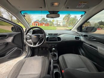 CHEVROLET ONIX JOY 1.4 N LS. Recibo vehículos de menor y mayor valor .