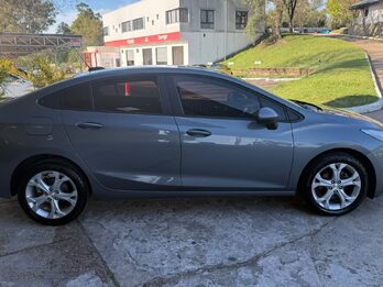 CHEVROLET CRUZE 1.4 4 PTAS LT MT. Recibo vehículos de menor y mayor valor.