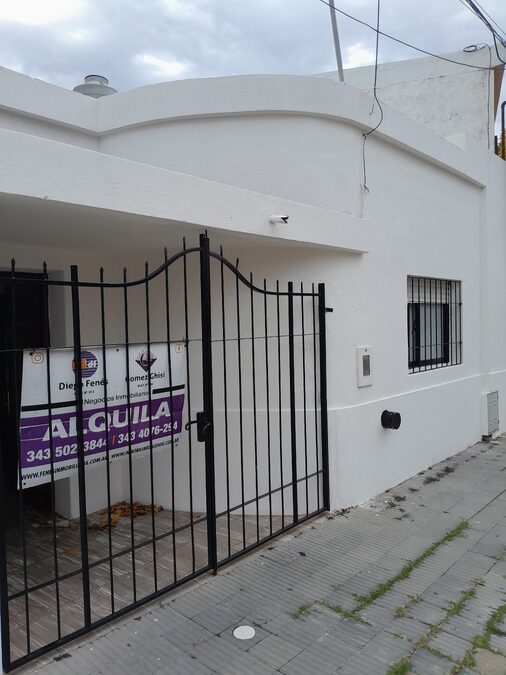Alquilamos Casa de 1/2 dormitorios calle Formosa 695