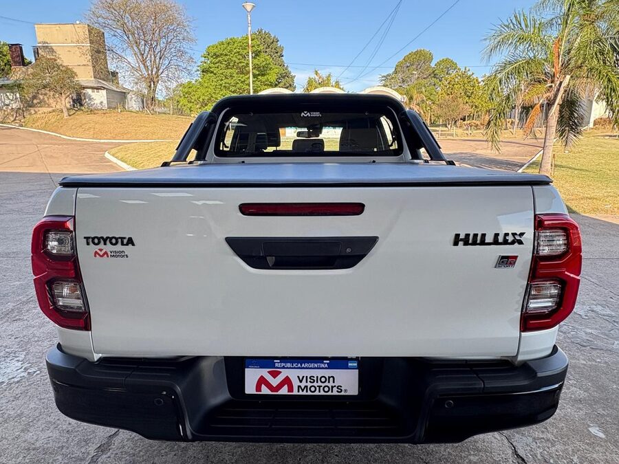 TOYOTA HILUX 2.8 DC 4X4 TDI GR-S IV AT ¡¡0KM!! Recibo vehículos - Entrega inmediata