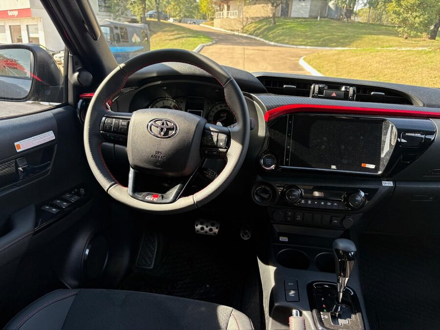 TOYOTA HILUX 2.8 DC 4X4 TDI GR-S IV AT ¡¡0KM!! Recibo vehículos - Entrega inmediata