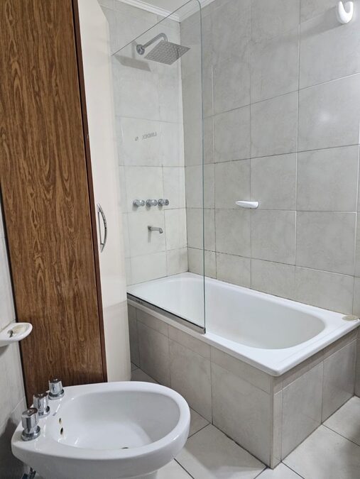 Departamento con vista al río zona centro