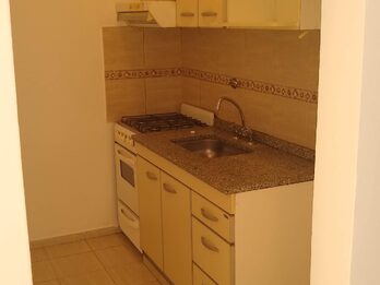 PARTICULAR ALQUILA DEPARTAMENTO 1 DOR. AV. LAURENCENA 164