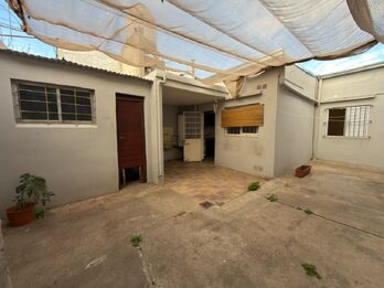 EN VENTA HERMOSA CASA - EXCELENTE ZONA - APTA CREDITO HIPOTECARIO