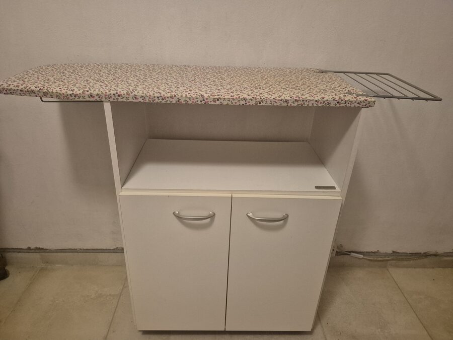 Mueble Tabla de Planchar