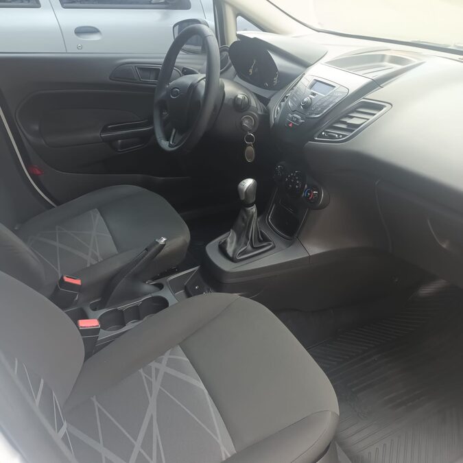 FORD FIESTA KINETIC 2015
