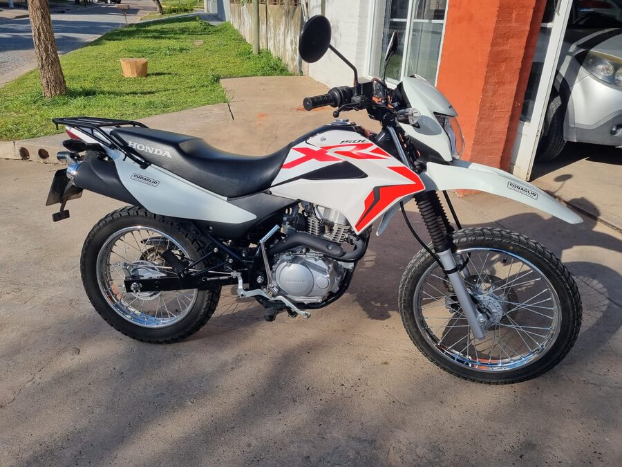 Honda Xr150  2024  3.700km. Vendo o permuto mayor-menor