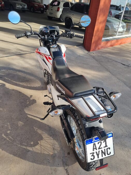 Honda Xr150  2024  3.700km. Vendo o permuto mayor-menor
