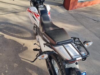 Honda Xr150 2024 3.700km. Vendo o permuto mayor-menor