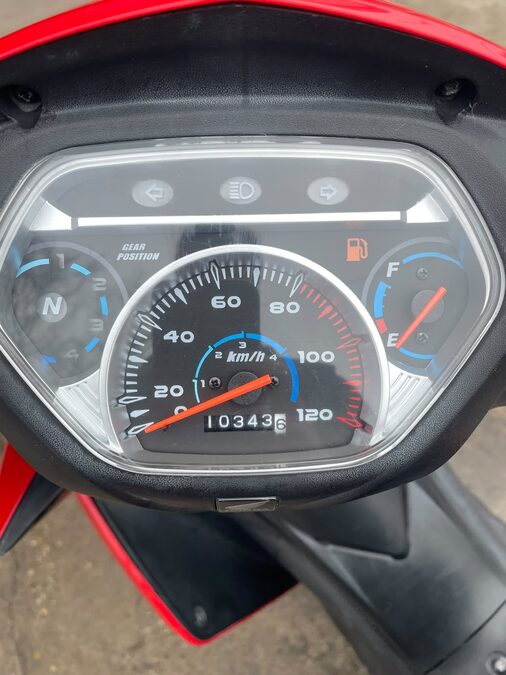 Honda Wave 110cc 2022 10.000km. Vendo o permuto mayor-menor
