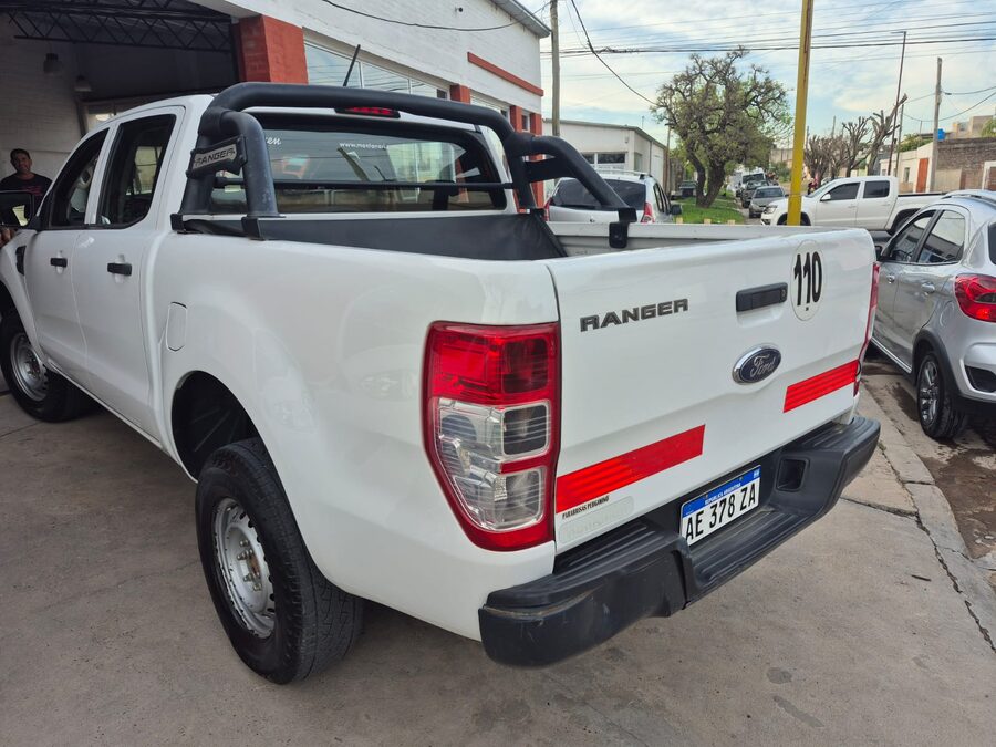 Ford Ranger 4*2 2.2 2020 270.000km. Vendo o permuto mayor-menor