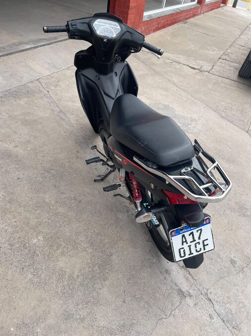 Honda Wave 110cc 2022 16.000km. Vendo o permuto mayor-menor