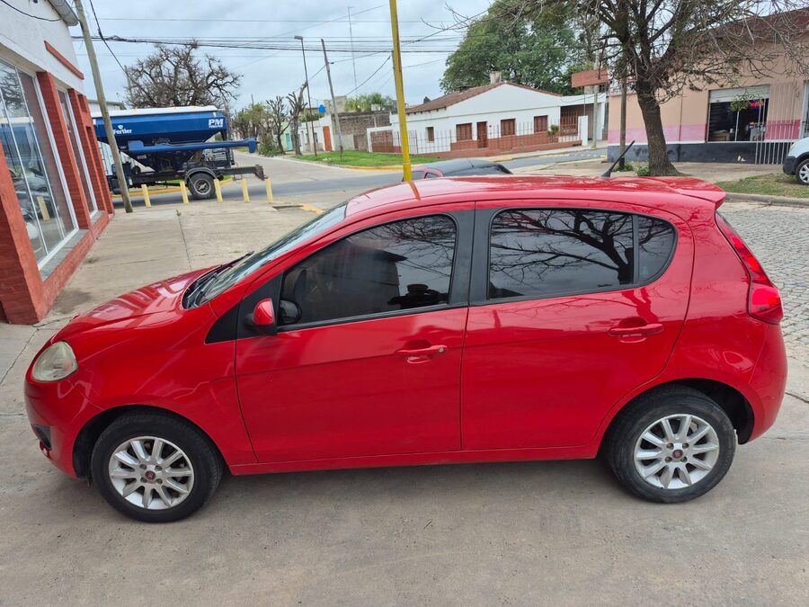 Palio  2015 124.000km. Vendo o permuto mayor-menor