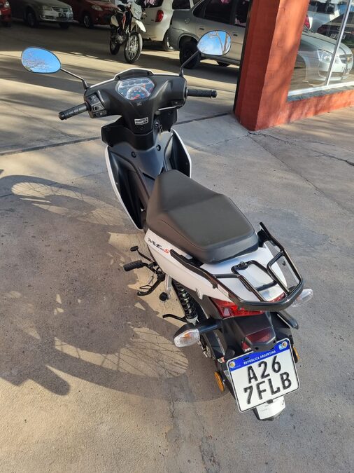 Honda Wave 110cc 2026 144km. Vendo o permuto mayor-menor