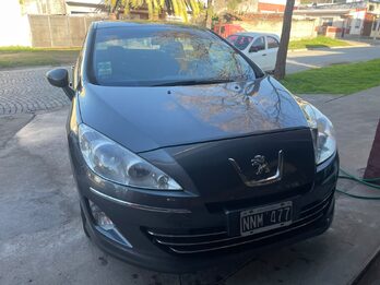 Peugeot 408 allure 2.0 2014 105.000km. Vendo o permuto mayor-menor