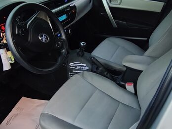 Corolla XEI