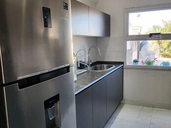 VENDO TRIPLEX ZONA THOMPSON, NUEVO PRECIO !!!
