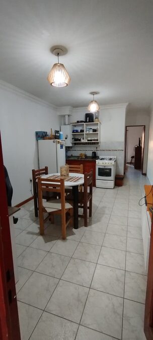 VENDO DEPTO 1 DORMITORIO CENTRICO.