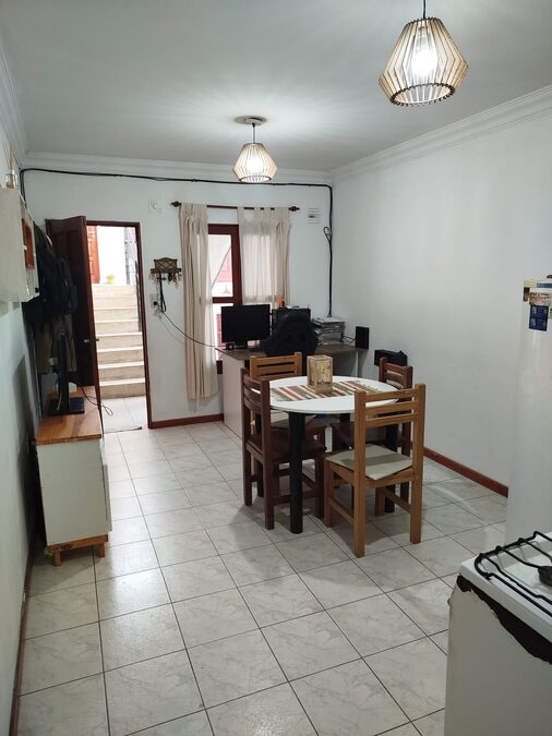 VENDO DEPTO 1 DORMITORIO CENTRICO.
