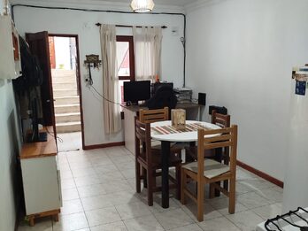 VENDO DEPTO 1 DORMITORIO CENTRICO.