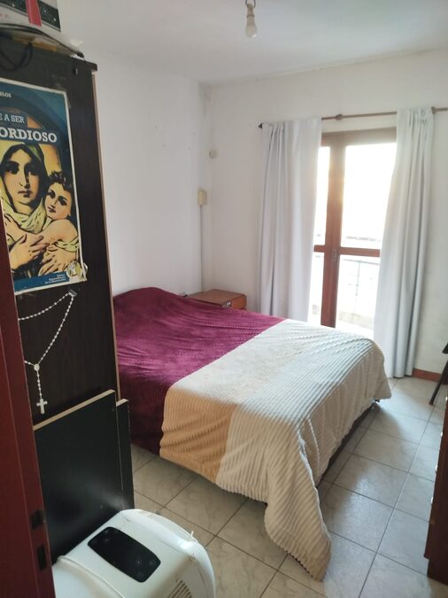 VENDO DEPTO 1 DORMITORIO CENTRICO.