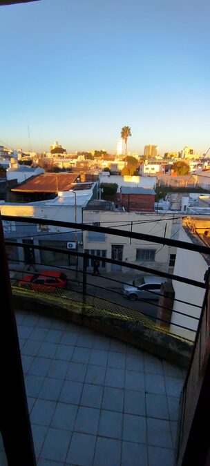 VENDO DEPTO 1 DORMITORIO CENTRICO.