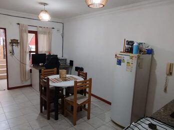 VENDO DEPTO 1 DORMITORIO CENTRICO.