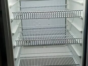 VENDO HELADERA EXHIBIDORA