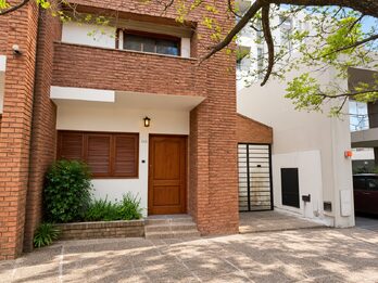 🏡 Dúplex 2 dorm | Cochera | Balcón – Catamarca 343 Centro/Parque | Apto Crédito