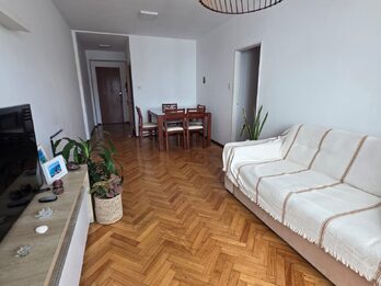 VENTA - SEMI PISO 3 DORMITORIOS CON COCHERA EN PLENO CENTRO