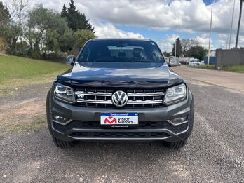 VOLKSWAGEN AMAROK V6 30TD 4X4 DC AT EXTREME. Recibo vehículos de menor y mayor valor.