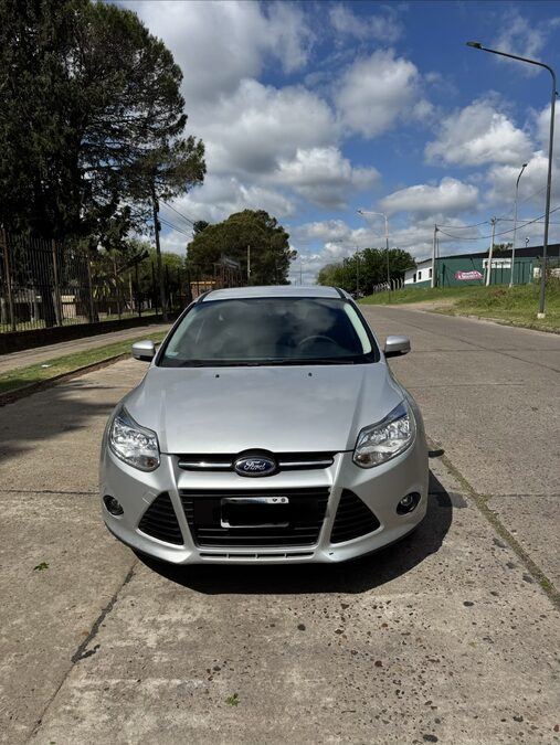 VENDO FOCUS IMPECABLE..!!!