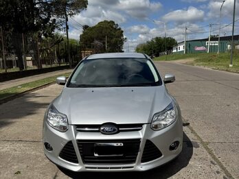 VENDO FOCUS IMPECABLE..!!!
