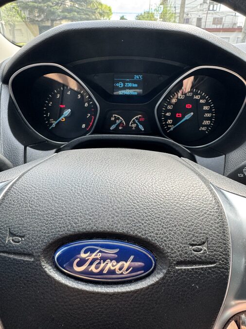 VENDO FOCUS IMPECABLE..!!!