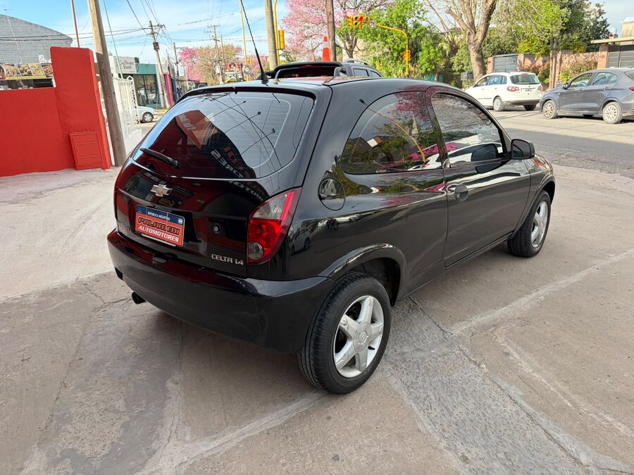 CELTA 1.4 LT 3ptas-2011