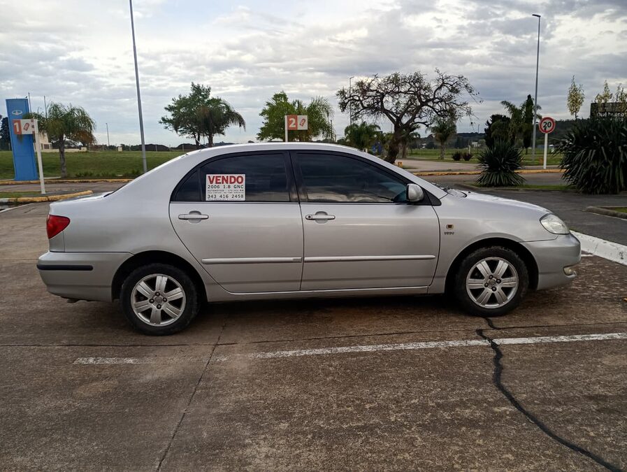 Corolla 2006 SE-G GNC Automático Cuero