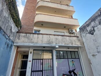 Corrientes 427 Piso 2 al frente